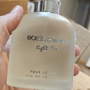 Dolce & Gabbana Light Blue Eau de Toilette with Silver Cap